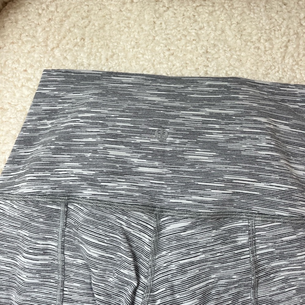 Lululemon leggings size 6.